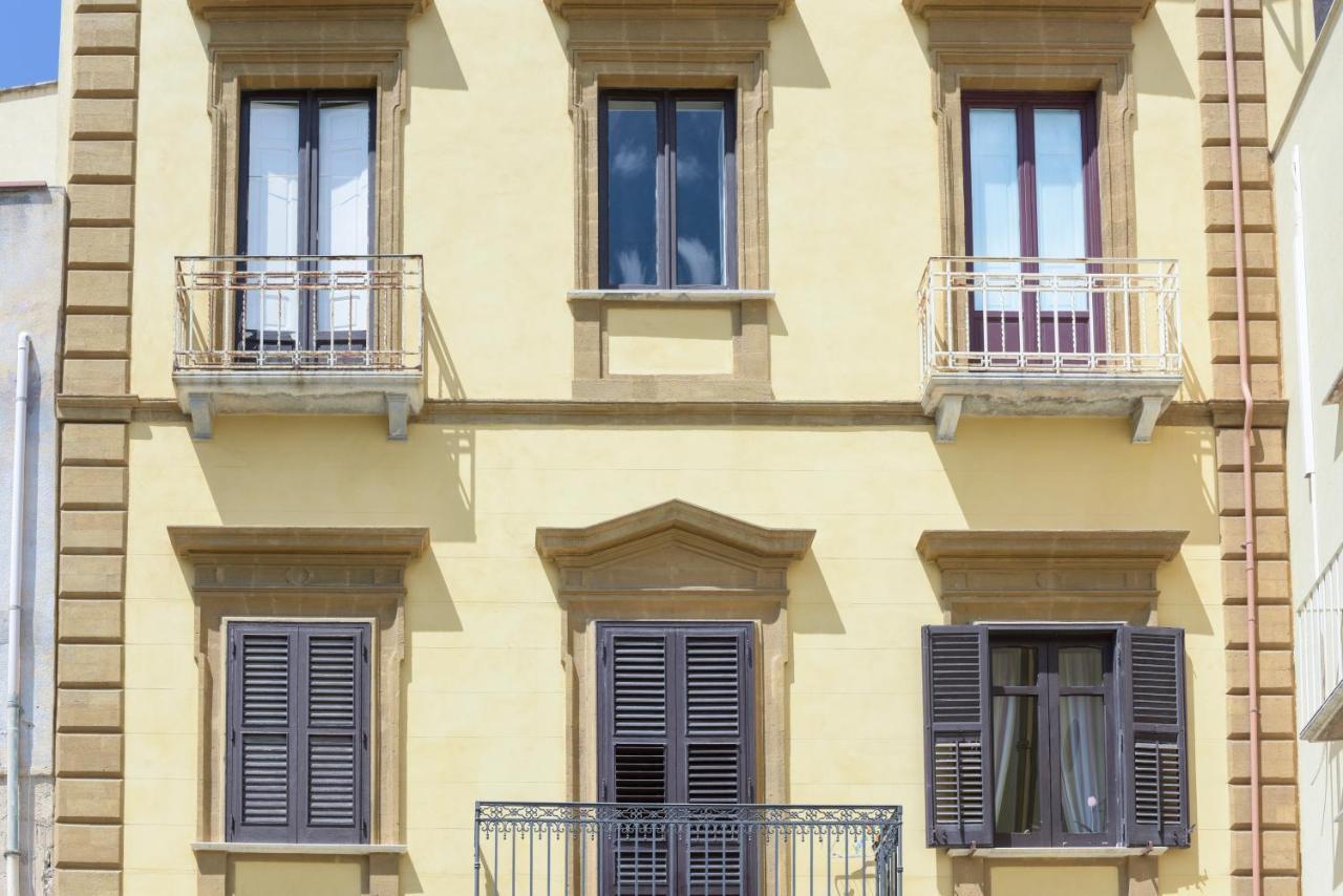 Al 22 Appartamenti Trapani Eksteriør bilde